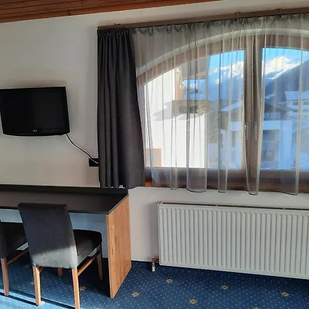 Haus Paznaun كابل